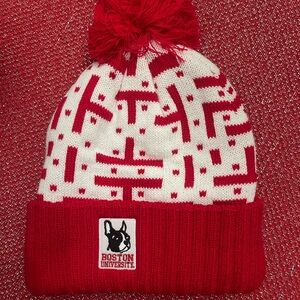 Boston University woman’s Pom-Pom beanie